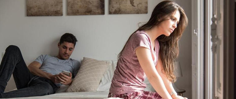 catch a cheating husband on WhatsApp